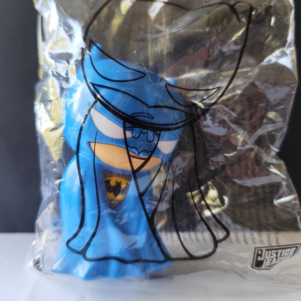 4/$20💥DC Justice League Batman 2024 Burger King Kid’s Meal Toy